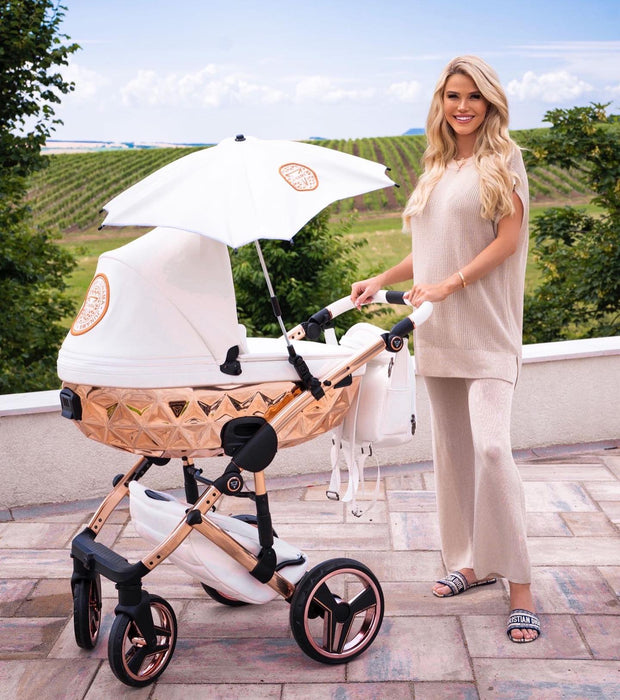 Junama luxury stroller lifestyle photo from Next9Months