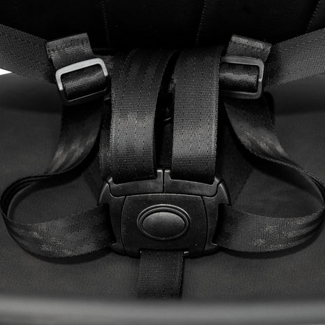 Espiro Allure Timber Black, five-point harness buckle