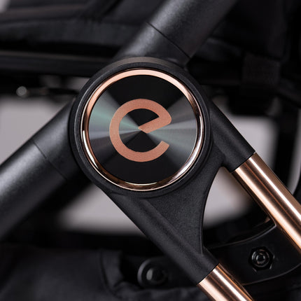 Espiro Flame, Negro atemporal, bloqueo del chasis