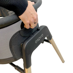 Espiro Tully, Holzschwarz, Abnehmen der Babywanne
