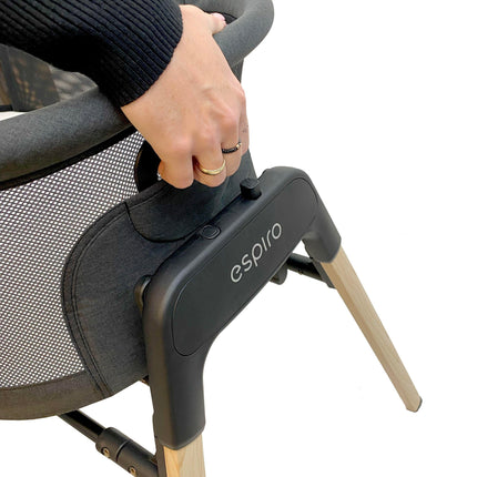 Espiro Tully, Holzschwarz, Abnehmen der Babywanne