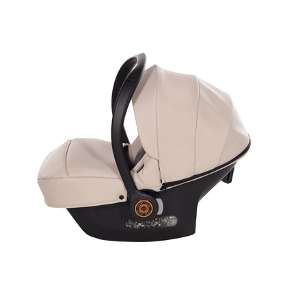 Junama Classic Beige infant car seat
