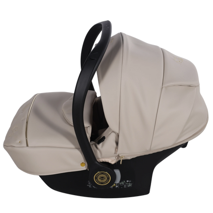 Junama Cubby Premium Beige matching car seat