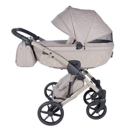 Junama Enzo Cappuccinno stroller with carrycot / bassinet