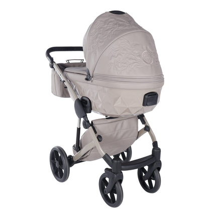 Junama Enzo Cappuccinno stroller with carrycot / bassinet