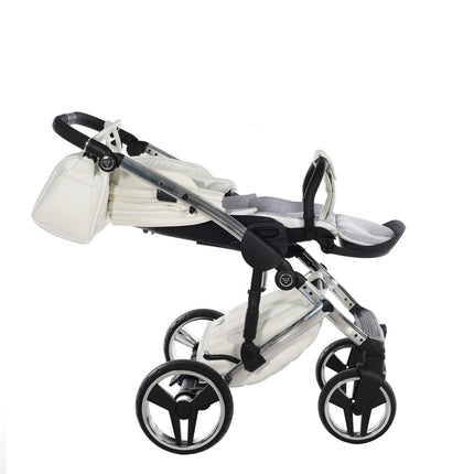 Cochecito Junama Fluo Individual blanco brillante con chasis efecto espejo plateado