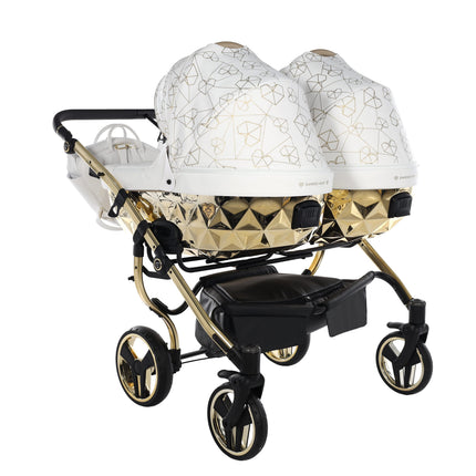 Carrinho de bebé lado a lado Junama Heart Duo branco e dourado com duas alcofas, vista lateral