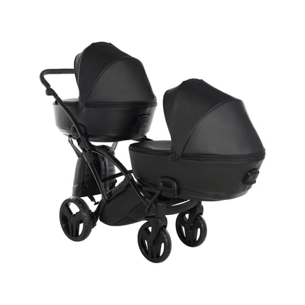 Junama Space Eco Leather Duo Slim dubbelvagn med säten på rad i färgen Svart
